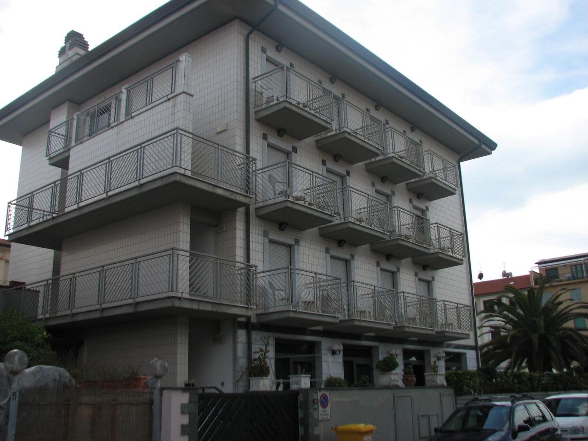 Hotel Smeraldo 리도디캄파이오레 외부 사진