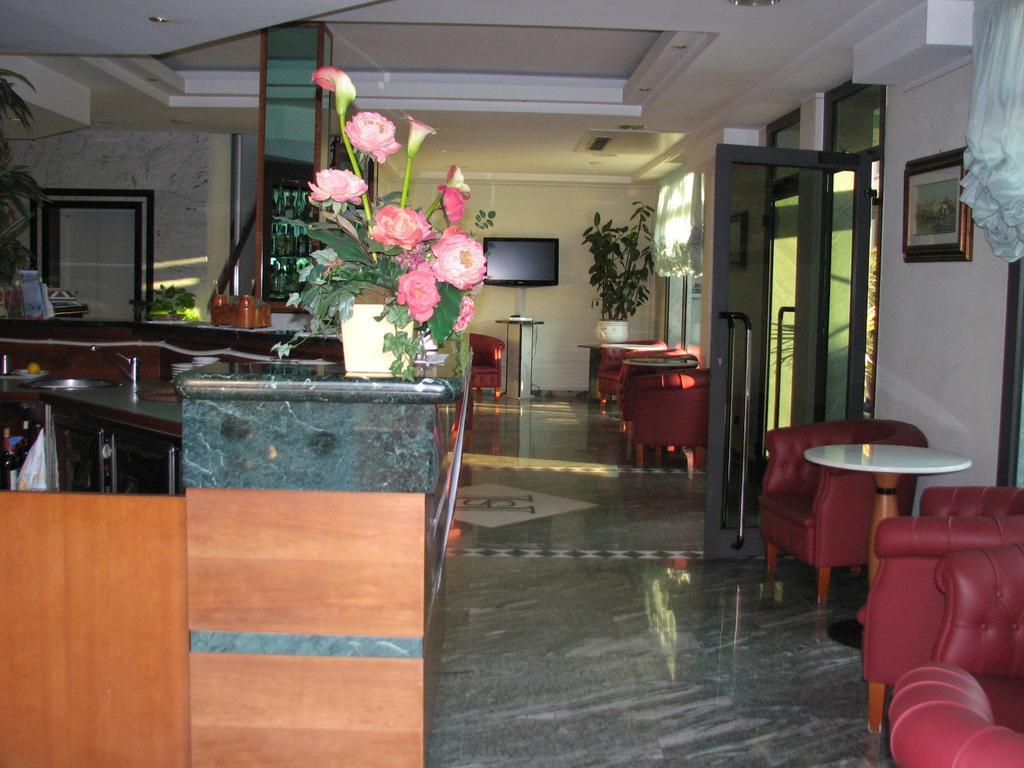 Hotel Smeraldo 리도디캄파이오레 외부 사진